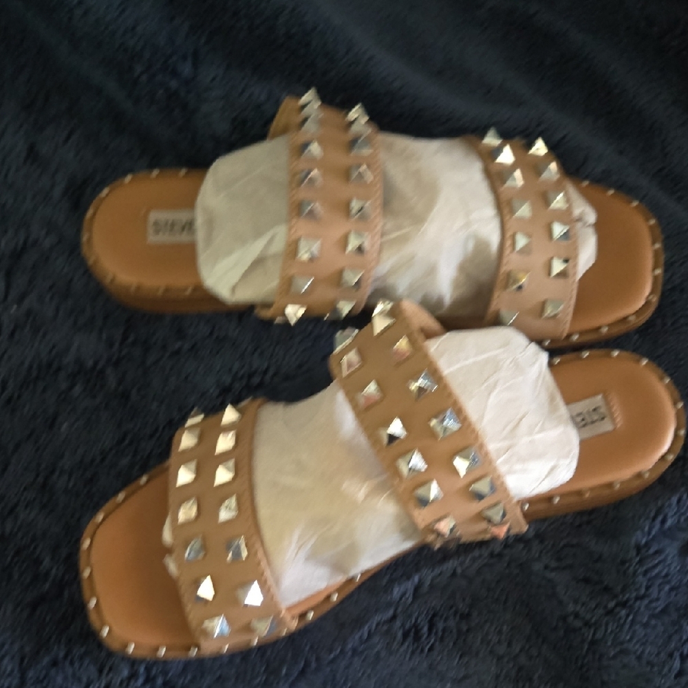 Steve Madden Tan Studded Slide Sandals - Picture 5 of 16